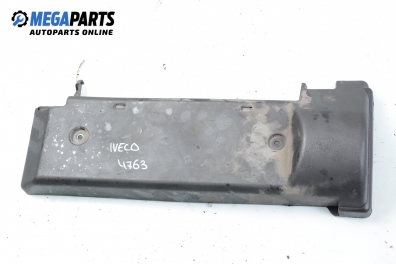 Capac decorativ motor pentru Iveco Daily 2.8 TD, 106 cp, 2001