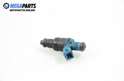 Gasoline fuel injector for Volkswagen Passat (B5; B5.5) 1.6, 101 hp, sedan, 1997