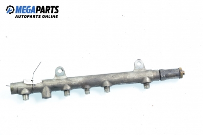 Fuel rail for Renault Scenic II 1.9 dCi, 120 hp, 2004