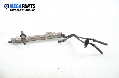 Fuel rail for Volvo S40/V40 2.0, 140 hp, station wagon, 1997