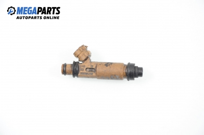 Gasoline fuel injector for Toyota Avensis 2.0, 128 hp, sedan, 2000