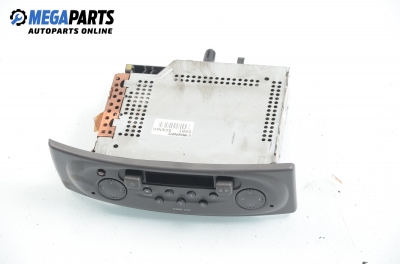 Casetofon auto pentru Renault Megane Scenic (1996-2003)