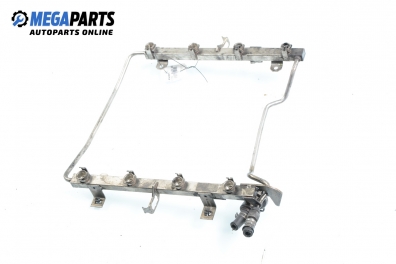 Fuel rail for Audi A8 (D2) 4.2 Quattro, 310 hp, sedan automatic, 1999