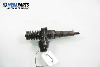 Diesel fuel injector for Volkswagen Golf V 1.9 TDI, 105 hp, hatchback, 5 doors, 2005 № Bosch 0 414 720 215