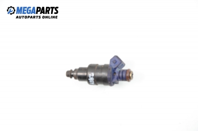 Gasoline fuel injector for Renault Megane I 1.6, 75 hp, hatchback, 1996