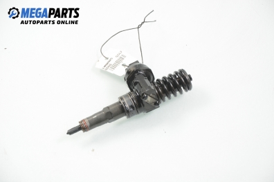 Diesel fuel injector for Volkswagen Golf V 1.9 TDI, 105 hp, hatchback, 5 doors, 2005 № Bosch 0 414 720 215