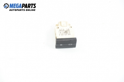 Airbag button for Volkswagen Passat (B4) 1.8, 75 hp, station wagon, 1995 № 3A0 919 235 A