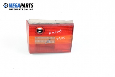 Inner tail light for Volkswagen Passat (B4) 1.8, 75 hp, station wagon, 1995, position: right