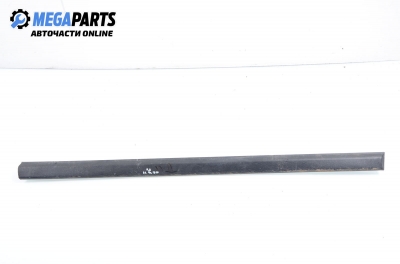 Material profilat exterior for Volkswagen Golf III (1991-1997) 1.6, hatchback, position: dreaptă - fața