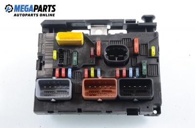 Fuse box for Peugeot 307 1.6 HDi, 90 hp, hatchback, 5 doors, 2005 № 9659742080