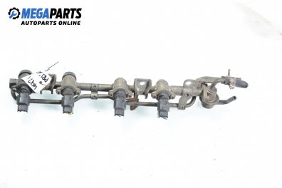 Fuel rail with injectors for Nissan Primera (P10) 1.6, 102 hp, sedan, 1994