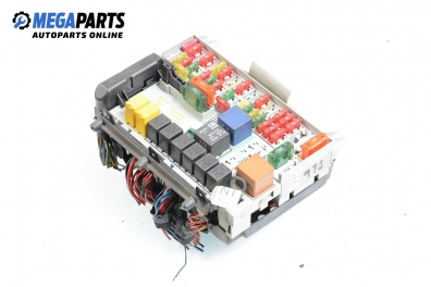 Fuse box for Opel Vectra B 2.0 16V, 136 hp, station wagon, 1997