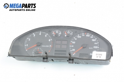 Bloc instrumente de bord pentru Audi A4 (B5) 1.6, 100 cp, sedan, 1995 № 88311225/230