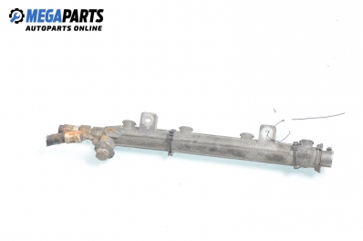 Fuel rail for Lancia Delta 1.8 i.e., 103 hp, 5 doors, 1995