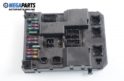 Fuse box for Peugeot 307 2.0 HDi, 90 hp, hatchback, 2004 № 9651197480 A