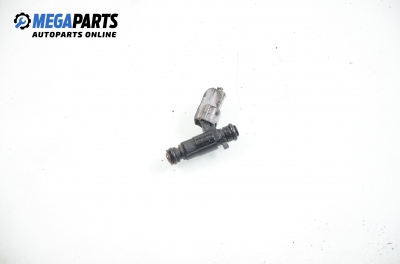 Gasoline fuel injector for Hyundai Accent 1.3, 75 hp, hatchback, 5 doors, 2001