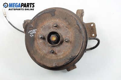 Knuckle hub for Ford Mondeo Mk II 1.8 TD, 90 hp, station wagon, 1997, position: rear - left