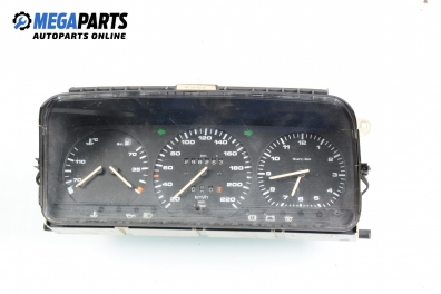 Instrument cluster for Volkswagen Passat (B3) 1.8, 90 hp, station wagon, 1990