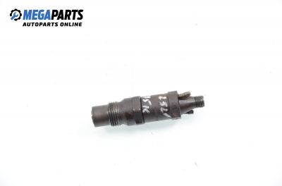 Diesel fuel injector for Volkswagen Golf III 1.9 TD, 75 hp, 1995