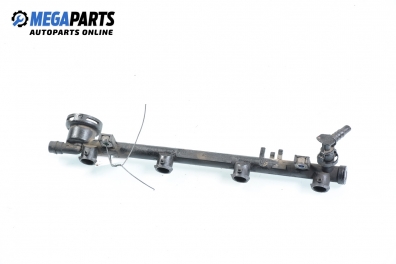 Fuel rail for Renault Megane Scenic 2.0 16V, 140 hp automatic, 2000