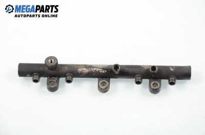 Fuel rail for Citroen Xsara 2.0 HDi, 90 hp, 3 doors, 2001