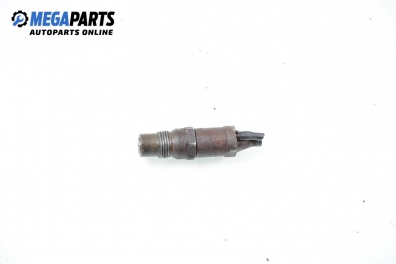 Diesel fuel injector for Volkswagen Golf III 1.9 TD, 75 hp, 3 doors, 1993