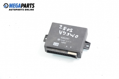 Central lock module for Opel Omega B 2.0 16V, 136 hp, station wagon, 1995 № GM 90493865