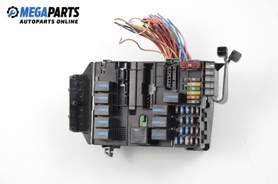 Tablou cu siguranțe pentru Smart  Fortwo (W450) 0.6, 55 cp, 2001