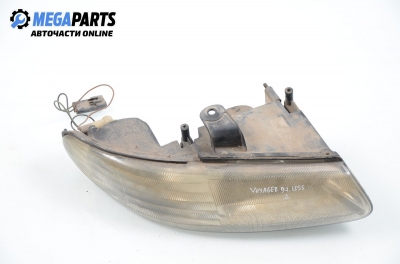 Scheinwerfer for Chrysler Voyager (1996-2001) 2.0, minivan, position: rechts