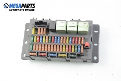 Fuse box for Mini Cooper (R50, R53) 1.6, 116 hp, hatchback, 3 doors automatic, 2002