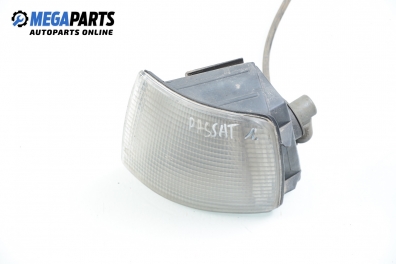 Blinker for Volkswagen Passat (B3) 1.8, 90 hp, station wagon, 1992, position: left