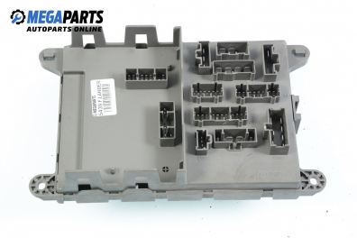 Fuse box for Land Rover Freelander I (L314) 2.0 4x4 DI, 98 hp, 5 doors, 1998