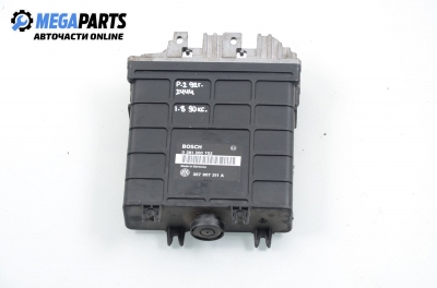 ECU pentru Volkswagen Passat 1.8, 90 cp, sedan, 1992 № 0 261 200 752