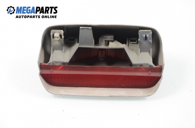 Central tail light for Toyota Yaris Verso 1.3, 86 hp, 2003