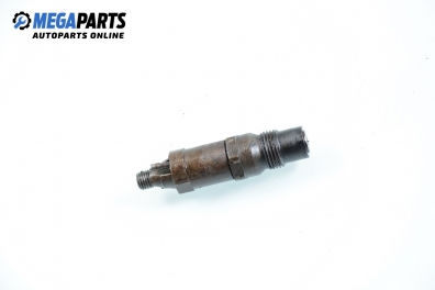 Diesel fuel injector for Volkswagen Golf III 1.9 TD, 75 hp, 5 doors, 1995