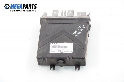 ECU pentru Volkswagen Passat 2.0, 115 cp, combi, 1992 №  Bosch 0 261 200 328