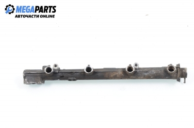 Fuel rail for Lancia Delta 1.6 16V, 103 hp, 5 doors, 1997