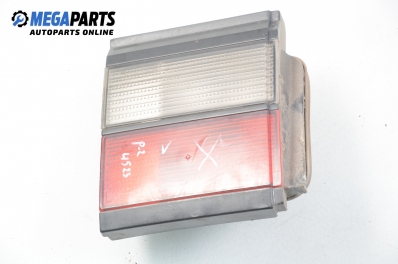 Inner tail light for Volkswagen Passat (B3) 1.8, 90 hp, sedan, 1989, position: left