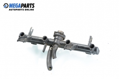 Fuel rail for Peugeot 306 1.6, 89 hp, hatchback, 3 doors, 1994