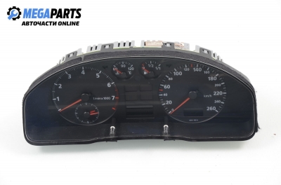 Instrument cluster for Audi A4 (B5) 1.8 T 20V Quattro, 150 hp, station wagon, 1997