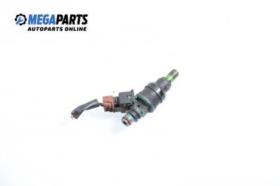 Gasoline fuel injector for Mitsubishi Galant VII 2.0 24V, 150 hp, sedan, 1995