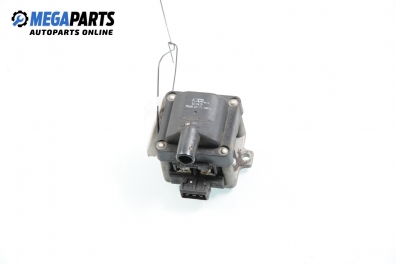 Bobină de aprindere for Volkswagen Passat (B4) 1.6, 101 hp, combi, 1996 № HUCO 138419