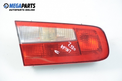 Inner tail light for Renault Laguna II (X74) 1.8 16V, 120 hp, hatchback, 2001, position: left Valeo