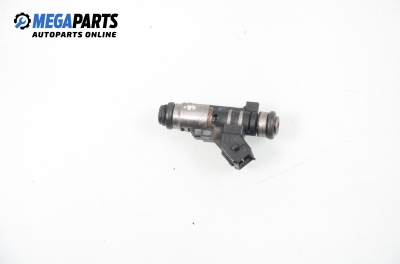 Gasoline fuel injector for Peugeot 206 1.1, 60 hp, hatchback, 2001