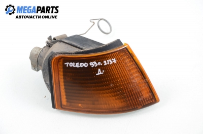 Semnalizator pentru Seat Toledo 1.6, 71 cp, hatchback, 5 uși, 1993, poziție: dreapte