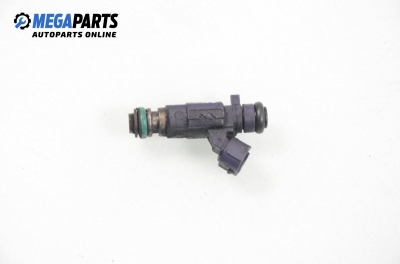 Gasoline fuel injector for Nissan X-Trail 2.0 4x4, 140 hp, 2003