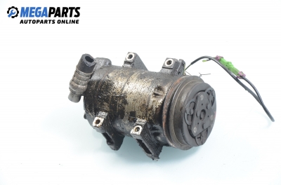 Compresor AC pentru Audi 100 (C4) 2.0 16V, 140 cp, combi, 1992