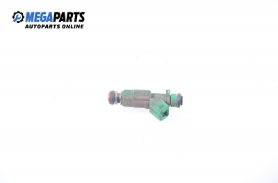 Gasoline fuel injector for Hyundai Accent 1.3, 75 hp, sedan, 1998