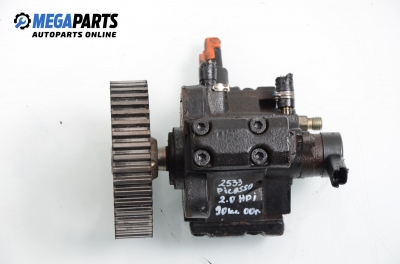 Diesel injection pump for Citroen Xsara Picasso 2.0 HDI, 90 hp, 2000, position: right № Bosch 0 445 010 010