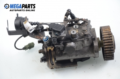 Diesel-einspritzpumpe for Mitsubishi Carisma 1.9 TD, 90 hp, hecktür, 1997 № Lucas F8Q.LTN03